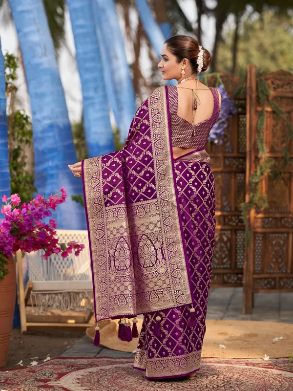 Manohari_Womens_Most_Trendy_Banarasi_Satin_Silk_Woven_Purple_Saree_With_Heavy_Jacquard_Work_Saree_With_Blouse_Piece
