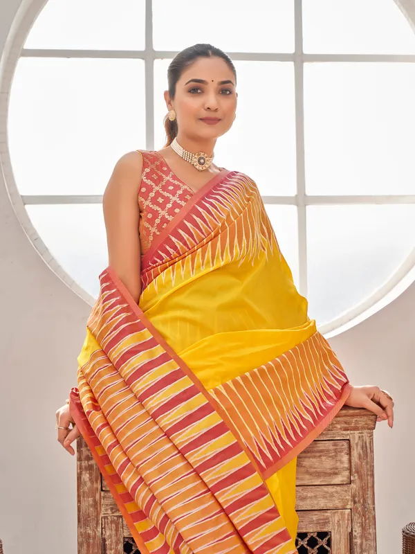 Manohari_Womens_Most_Trendy_Banarasi_Soft_Silk_Woven_Yellow_Saree_With_Heavy_Jacquard_Work_Saree_With_Blouse_Piece