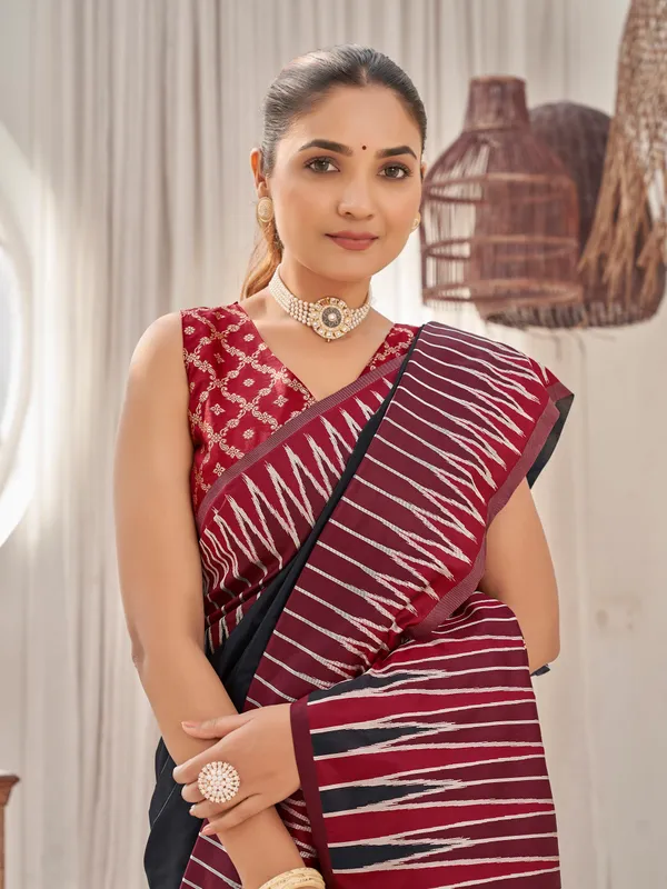 Manohari_Womens_Most_Trendy_Banarasi_Soft_Silk_Woven_Black_Saree_With_Heavy_Jacquard_Work_Saree_With_Blouse_Piece