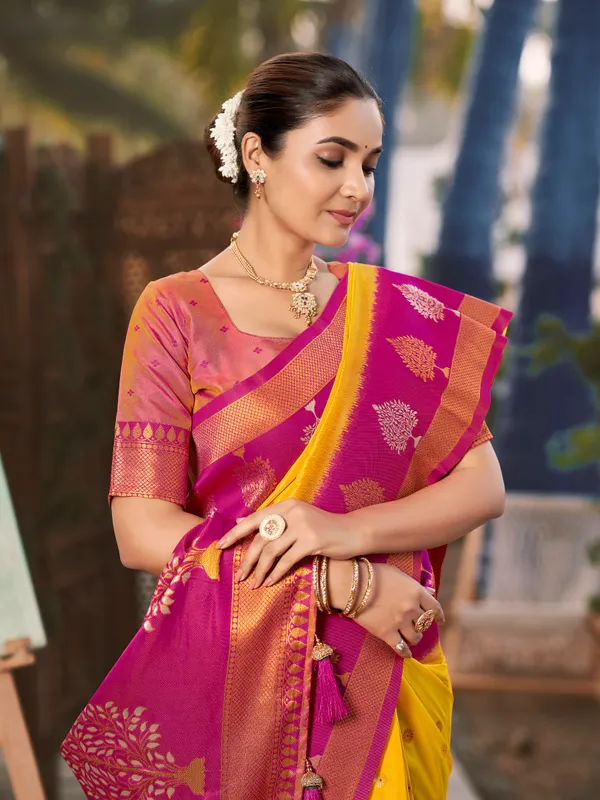 Manohari_Womens_Most_Trendy_Banarasi_Soft_Silk_Woven_Yellow_And_Pink_Saree_With_Heavy_Jacquard_Work_Saree_With_Pink_Blouse_Piece
