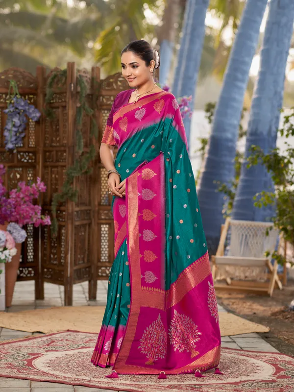 Manohari_Womens_Most_Trendy_Banarasi_Soft_Silk_Woven_Green_And_Pink_Saree_With_Heavy_Jacquard_Work_Saree_With_Pink_Blouse_Piece
