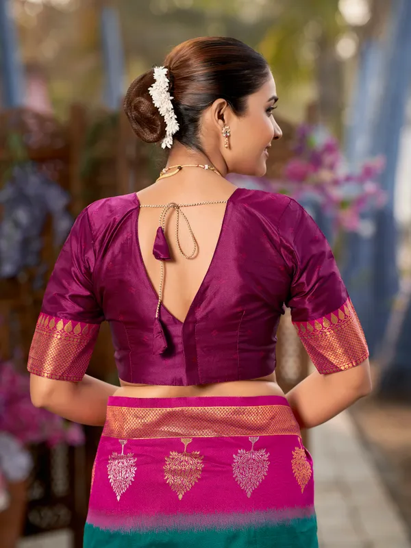Manohari_Womens_Most_Trendy_Banarasi_Soft_Silk_Woven_Green_And_Pink_Saree_With_Heavy_Jacquard_Work_Saree_With_Pink_Blouse_Piece