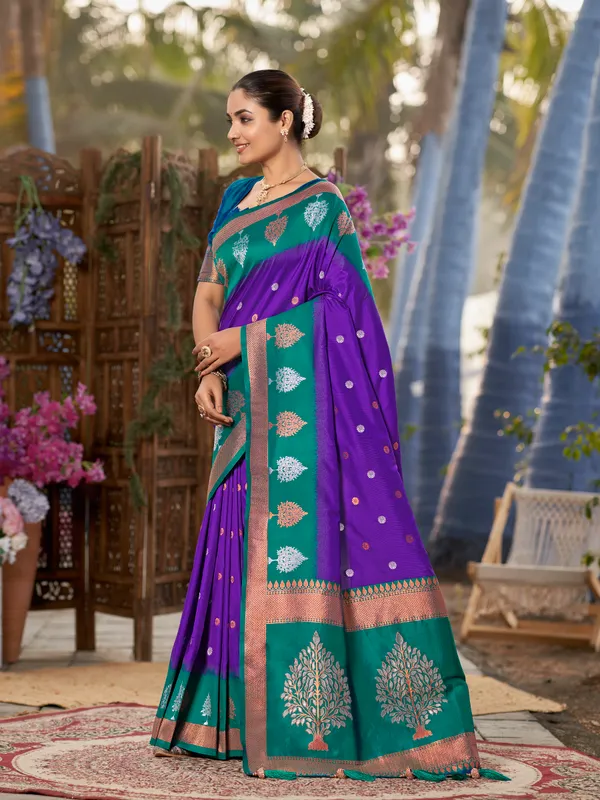 Manohari_Womens_Most_Trendy_Banarasi_Soft_Silk_Woven_Purple_And_Turquoise_Blue_Saree_With_Heavy_Jacquard_Work_Saree_With_Blue_Blouse_Piece