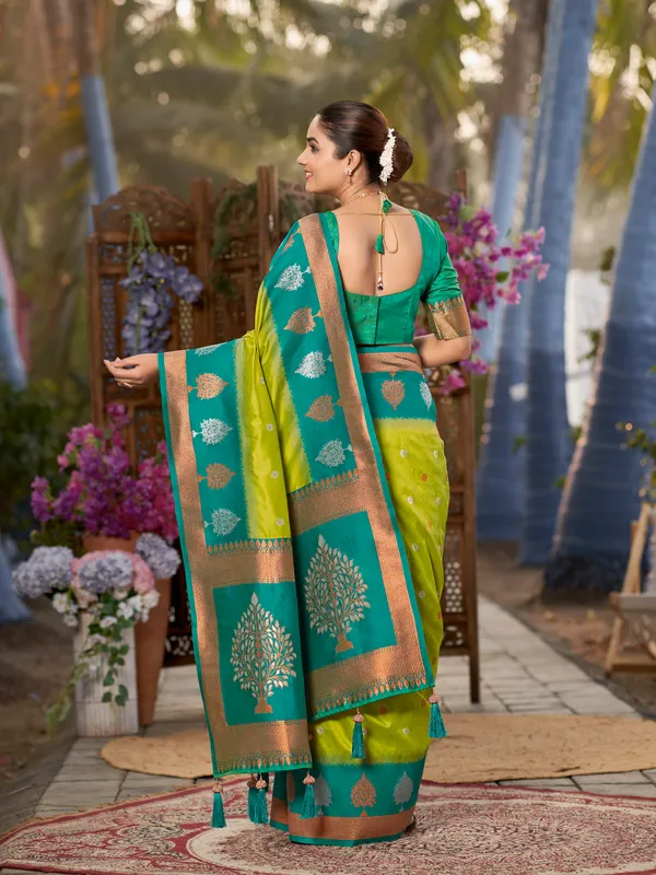 Manohari_Womens_Most_Trendy_Banarasi_Soft_Silk_Woven_Green_And_Turquoise_Blue_Saree_With_Heavy_Jacquard_Work_Saree_With_Cyan_Green_Blouse_Piece