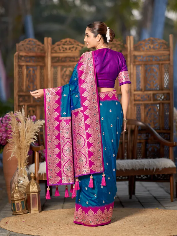 Manohari_Womens_Trendy_Banarasi_Silk_Woven_Blue_And_Pink_Saree_With_Heavy_Jacquard_Work_Saree_With_Purple_Blouse_Piece