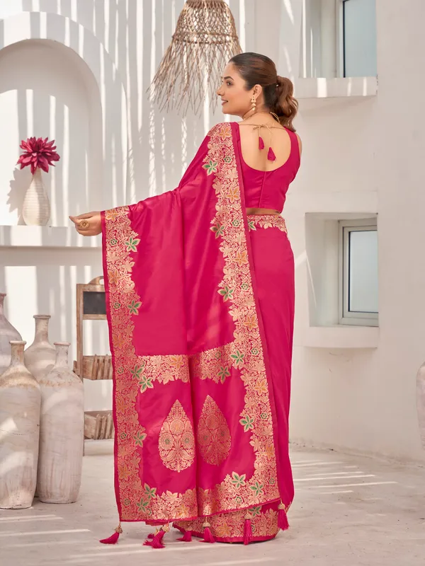Manohari_Womens_Trendy_Banarasi_Soft_Silk_Woven_Pink_Saree_With_Heavy_Jacquard_Work_Saree_With_Pink_Blouse_Piece