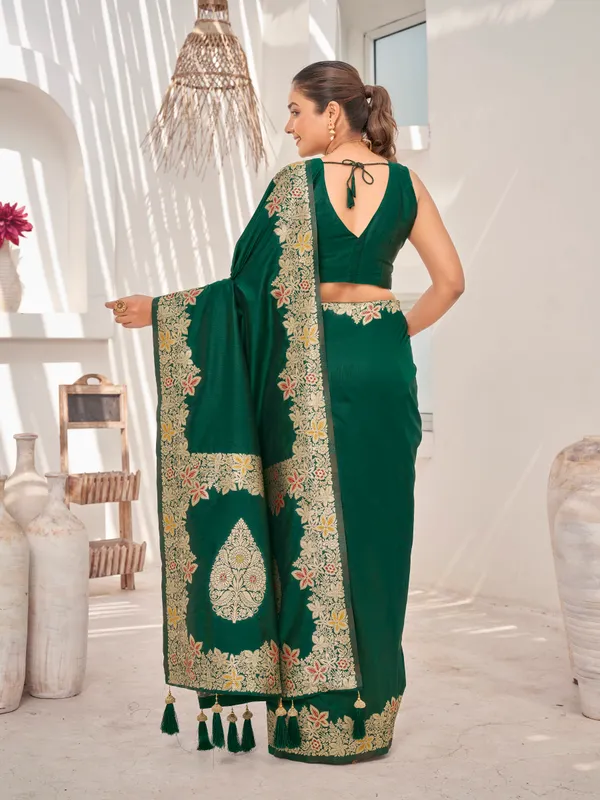 Manohari_Womens_Trendy_Banarasi_Soft_Silk_Woven_Green_Saree_With_Heavy_Jacquard_Work_Saree_With_Green_Blouse_Piece