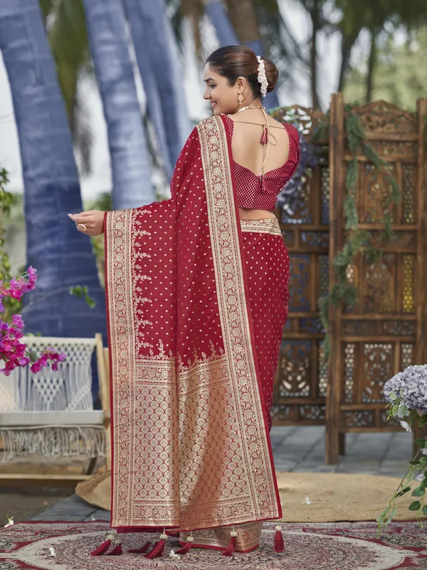 Manohari_Womens_Most_Trendy_Banarasi_Satin_Silk_Woven_Red_Saree_With_Heavy_Jacquard_Work_Saree_With_Blouse_Piece