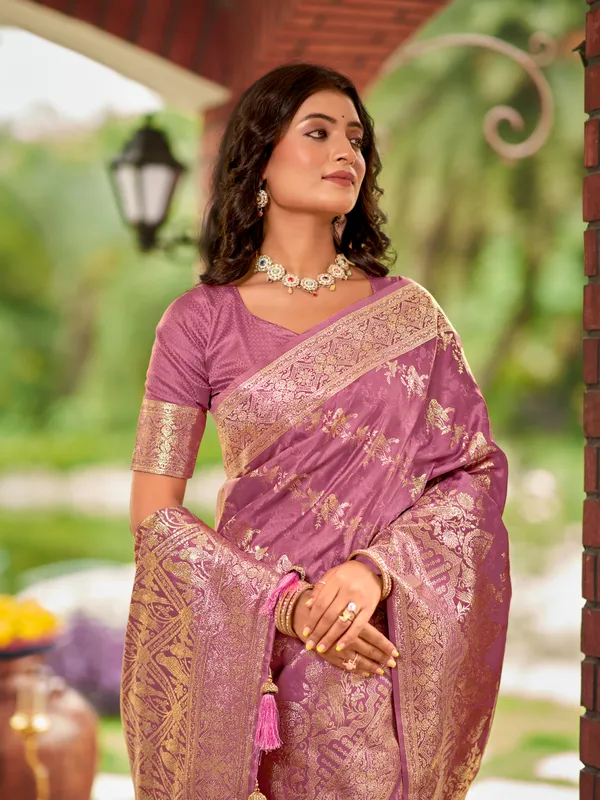 Manohari_Womens_Most_Trendy_Banarasi_Satin_Silk_Woven_Rose_Pink_Saree_With_Heavy_Jacquard_Work_Saree_With_Blouse_Piece