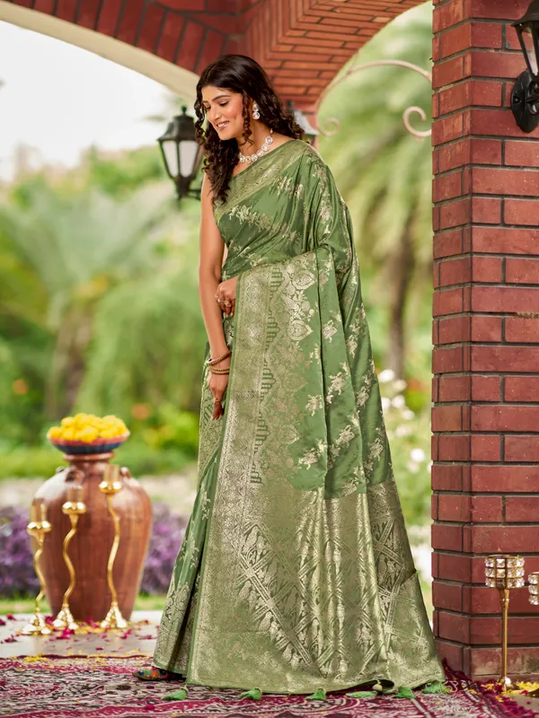 Manohari_Womens_Most_Trendy_Banarasi_Satin_Silk_Woven_Olive_Green_Saree_With_Heavy_Jacquard_Work_Saree_With_Blouse_Piece