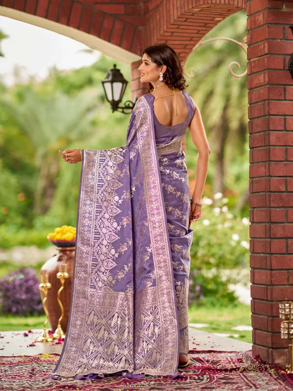 Manohari_Womens_Most_Trendy_Banarasi_Satin_Silk_Woven_Lavender_Purple_Saree_With_Heavy_Jacquard_Work_Saree_With_Blouse_Piece