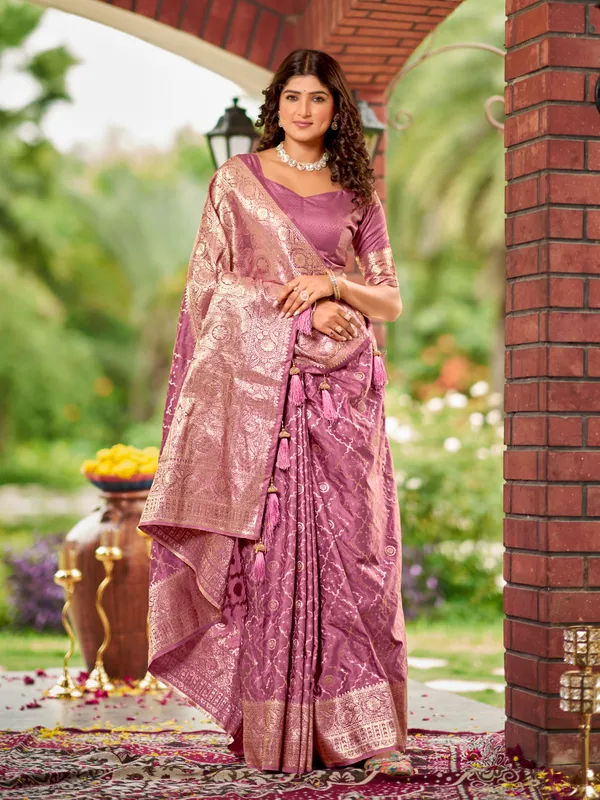 Manohari_Womens_Most_Trendy_Banarasi_Satin_Silk_Woven_Rose_Pink_Saree_With_Heavy_Jacquard_Work_Saree_With_Blouse_Piece