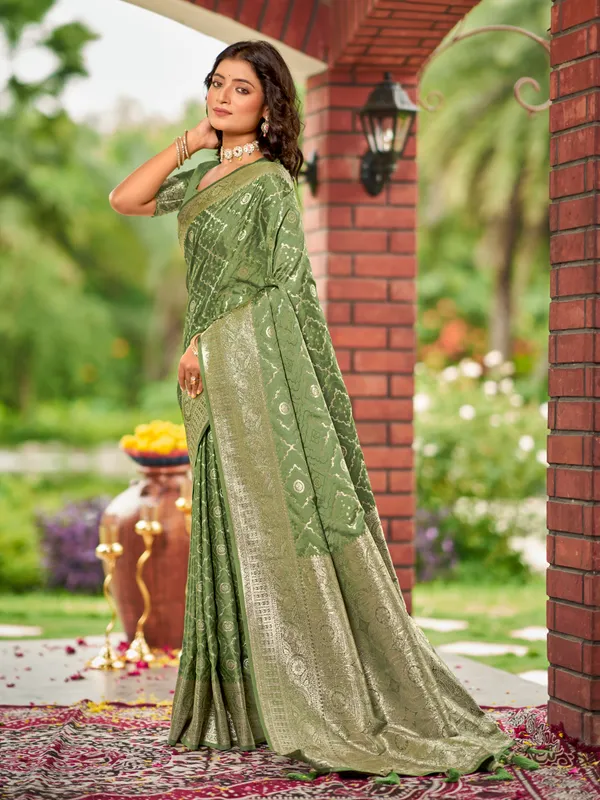 Manohari_Womens_Most_Trendy_Banarasi_Satin_Silk_Woven_Olive_Green_Saree_With_Heavy_Jacquard_Work_Saree_With_Blouse_Piece
