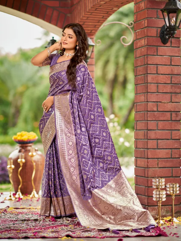 Manohari_Womens_Most_Trendy_Banarasi_Satin_Silk_Woven_Lavender_Purple_Saree_With_Heavy_Jacquard_Work_Saree_With_Blouse_Piece