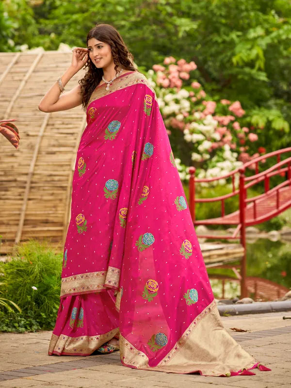 Manohari_Womens_Most_Trendy_Banarasi_Satin_Silk_Woven_Lemonade_Pink_Colorful_Flower_Pattern_Saree_With_Heavy_Jacquard_Work_Saree_With_Blouse_Piece