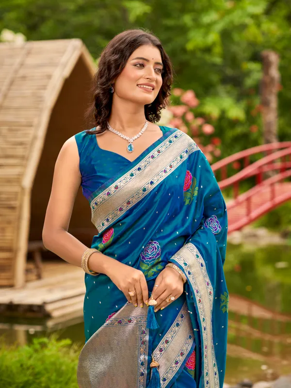 Manohari_Womens_Most_Trendy_Banarasi_Satin_Silk_Woven_Peacock_Blue_Colorful_Flower_Pattern_Saree_With_Heavy_Jacquard_Work_Saree_With_Blouse_Piece