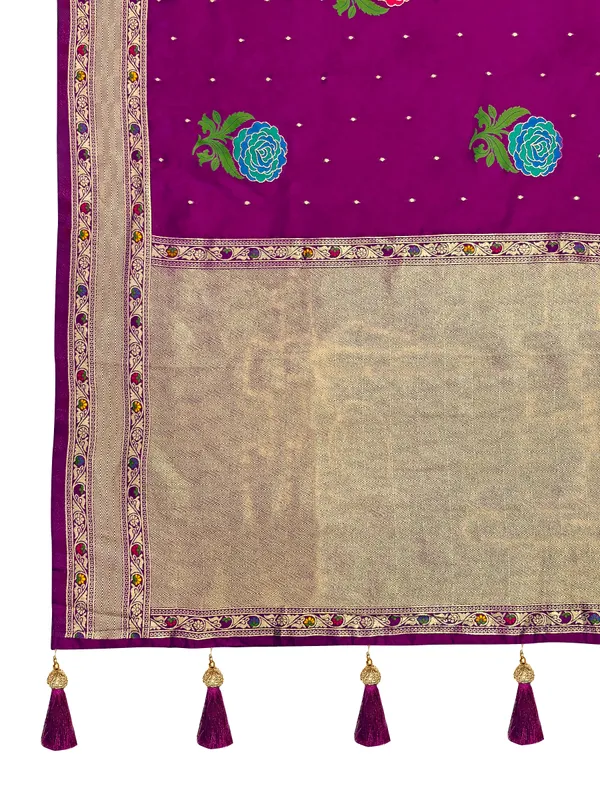 Manohari_Womens_Most_Trendy_Banarasi_Satin_Silk_Woven_Magenta_Colorful_Flower_Pattern_Saree_With_Heavy_Jacquard_Work_Saree_With_Blouse_Piece