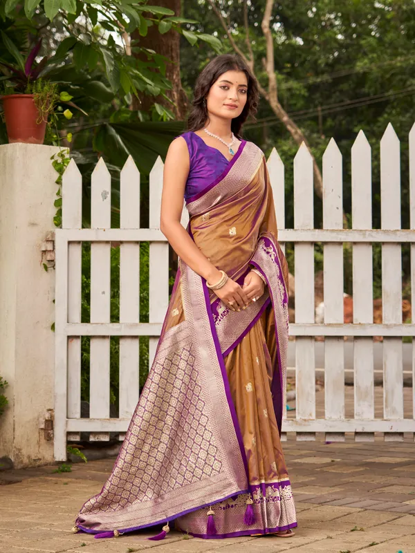 Manohari_Womens_Most_Trendy_Banarasi_Satin_Silk_Woven_Orange_Brown_Animal_Design_Pattern_Pattern_Saree_With_Heavy_Jacquard_Work_Saree_With_Blouse_Piece