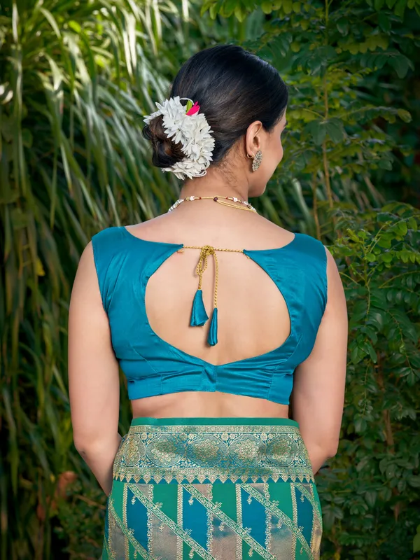 Manohari_Womens_Most_Trendy_Banarasi_Satin_Silk_Woven_Turquiose_Blue_Saree_With_Heavy_Jacquard_Work_Saree_With_Blouse_Piece