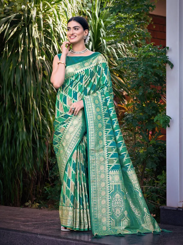Manohari_Womens_Most_Trendy_Banarasi_Satin_Silk_Woven_Aqua_Green_Saree_With_Heavy_Jacquard_Work_Saree_With_Blouse_Piece