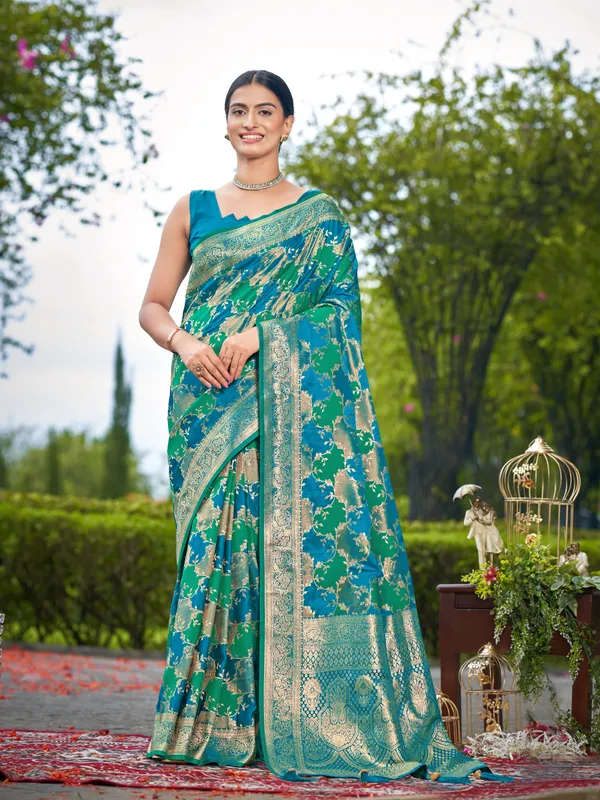Manohari_Womens_Most_Trendy_Banarasi_Satin_Silk_Woven_Turquiose_Blue_Saree_With_Heavy_Jacquard_Work_Saree_With_Blouse_Piece