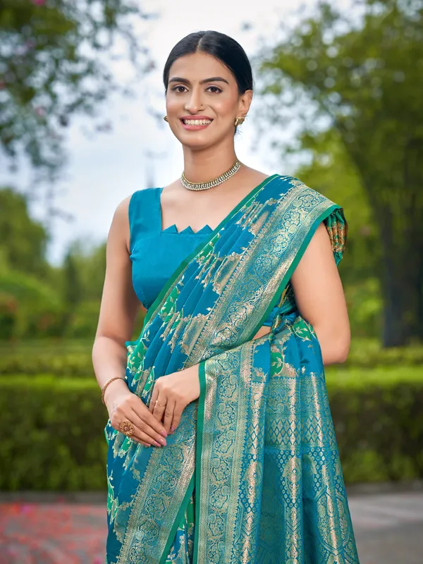 Manohari_Womens_Most_Trendy_Banarasi_Satin_Silk_Woven_Turquiose_Blue_Saree_With_Heavy_Jacquard_Work_Saree_With_Blouse_Piece