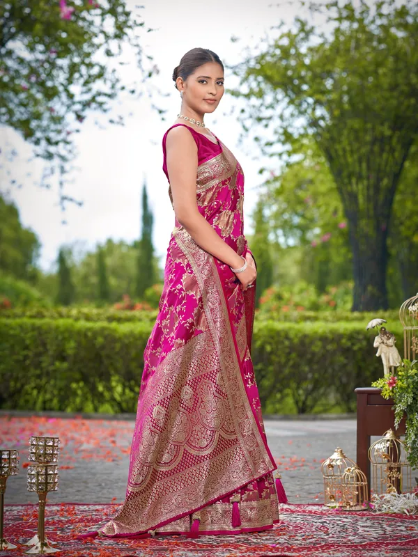 Manohari_Womens_Most_Trendy_Banarasi_Satin_Silk_Woven_Rani_Pink_Saree_With_Heavy_Jacquard_Work_Saree_With_Blouse_Piece