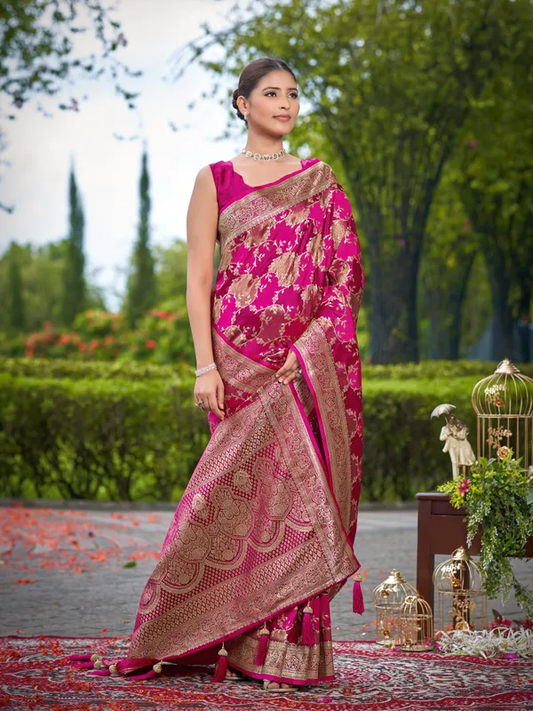 Manohari_Womens_Most_Trendy_Banarasi_Satin_Silk_Woven_Rani_Pink_Saree_With_Heavy_Jacquard_Work_Saree_With_Blouse_Piece
