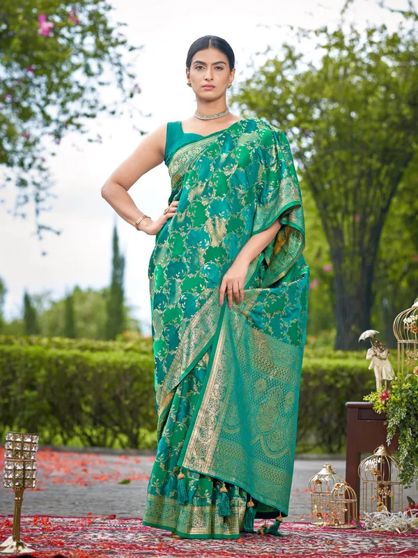 Manohari_Womens_Most_Trendy_Banarasi_Satin_Silk_Woven_Aqua_Green_Saree_With_Heavy_Jacquard_Work_Saree_With_Blouse_Piece