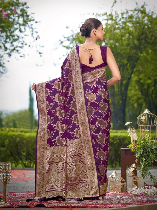 Manohari_Womens_Most_Trendy_Banarasi_Satin_Silk_Woven_Purple_Wine_Saree_With_Heavy_Jacquard_Work_Saree_With_Blouse_Piece