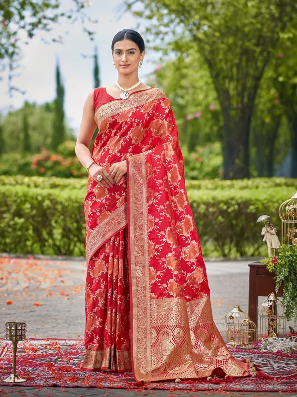 Manohari_Womens_Most_Trendy_Banarasi_Satin_Silk_Woven_Vibrant_Red_Saree_With_Heavy_Jacquard_Work_Saree_With_Blouse_Piece