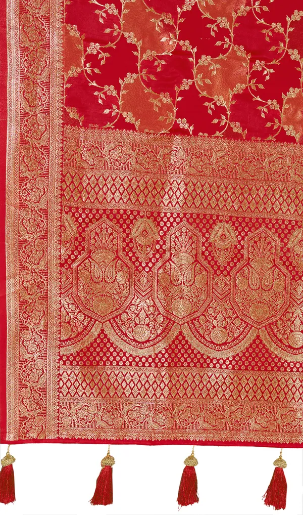 Manohari_Womens_Most_Trendy_Banarasi_Satin_Silk_Woven_Vibrant_Red_Saree_With_Heavy_Jacquard_Work_Saree_With_Blouse_Piece