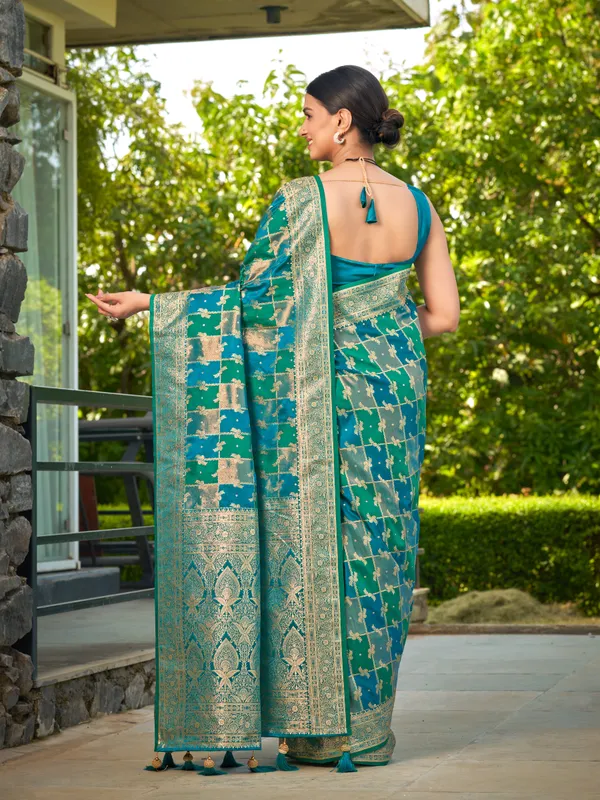 Manohari_Womens_Most_Trendy_Banarasi_Satin_Silk_Woven_Turquiose_Blue_Saree_With_Heavy_Jacquard_Work_Saree_With_Blouse_Piece