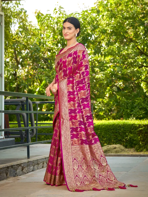 Manohari_Womens_Most_Trendy_Banarasi_Satin_Silk_Woven_Rani_Pink_Saree_With_Heavy_Jacquard_Work_Saree_With_Blouse_Piece