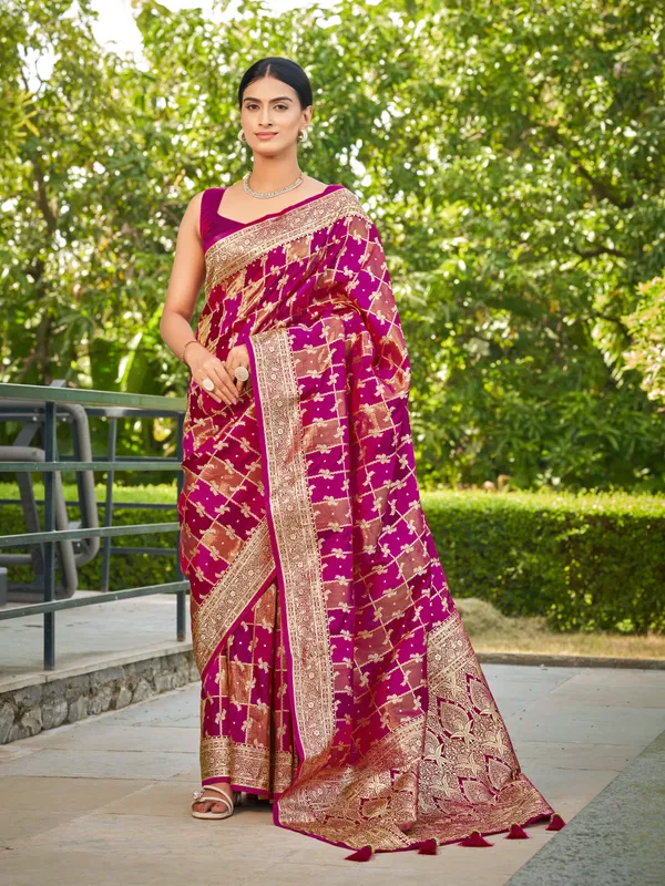 Manohari_Womens_Most_Trendy_Banarasi_Satin_Silk_Woven_Rani_Pink_Saree_With_Heavy_Jacquard_Work_Saree_With_Blouse_Piece