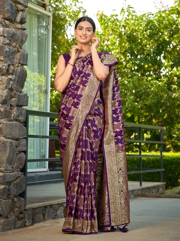 Manohari_Womens_Most_Trendy_Banarasi_Satin_Silk_Woven_Purple_Wine_Saree_With_Heavy_Jacquard_Work_Saree_With_Blouse_Piece