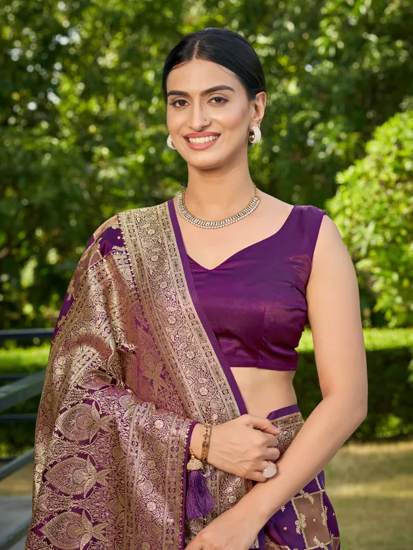 Manohari_Womens_Most_Trendy_Banarasi_Satin_Silk_Woven_Purple_Wine_Saree_With_Heavy_Jacquard_Work_Saree_With_Blouse_Piece