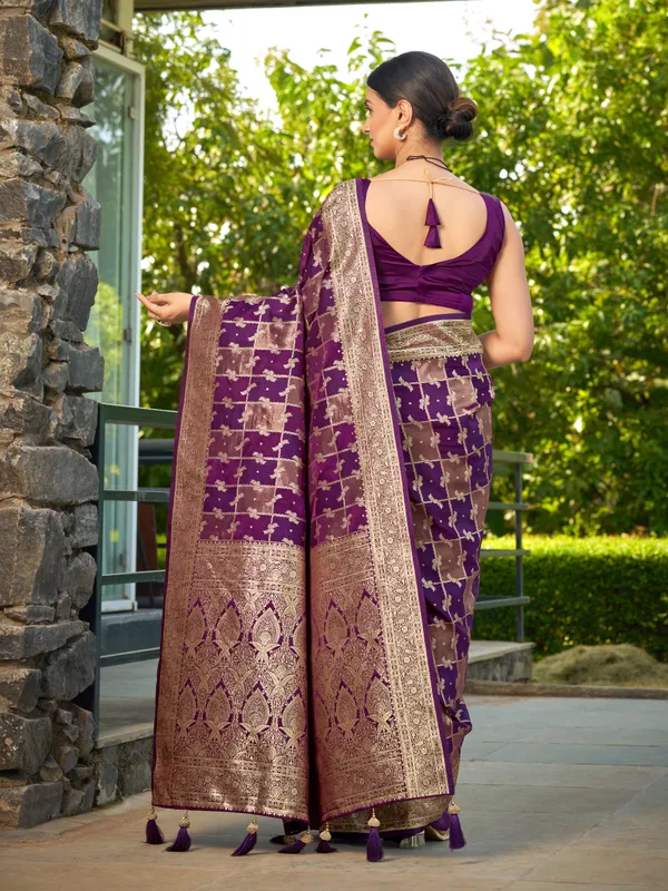 Manohari_Womens_Most_Trendy_Banarasi_Satin_Silk_Woven_Purple_Wine_Saree_With_Heavy_Jacquard_Work_Saree_With_Blouse_Piece