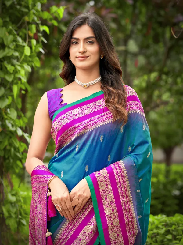 Manohari_Womens_Most_Trendy_Banarasi_Satin_Silk_Woven_Deep_Blue_And_Pink_Saree_With_Heavy_Jacquard_Work_Saree_With_Blouse_Piece