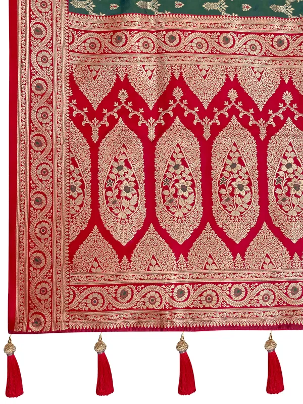 Manohari_Womens_Most_Trendy_Banarasi_Satin_Silk_Woven_Green_And_Red_Saree_With_Heavy_Jacquard_Work_Saree_With_Blouse_Piece