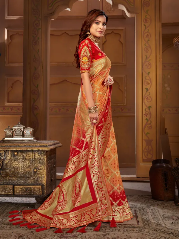 MANOHARI_Women's_Woven_Silk_Blend_Saree_With_Un-stitched_Blouse