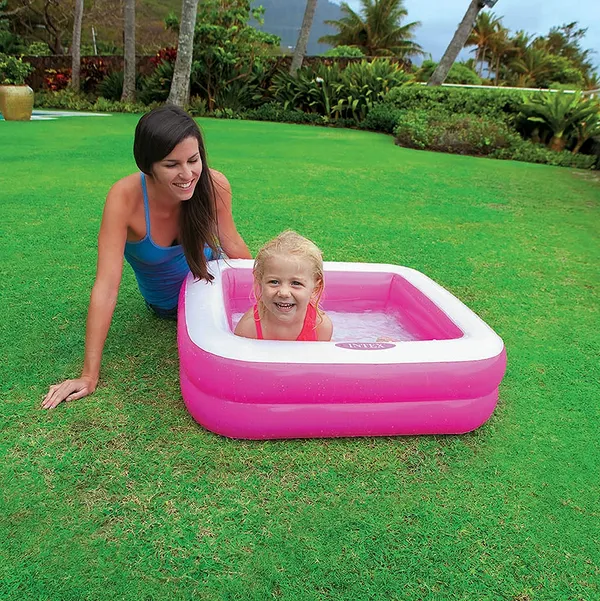Shofieo_Baby_Bath_Tub_White_And_Pink_Square_Shape_Inflatable_Pool_for_2_to_4-Year-Old