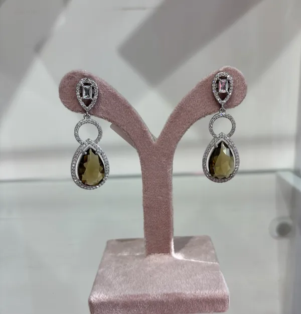 Elegant_Teardrop_Stone_Dangle_Earrings_With_Crystal_Accents
