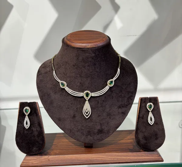 American_Diamond_Necklace_Set_With_Green_Stone_Pendant