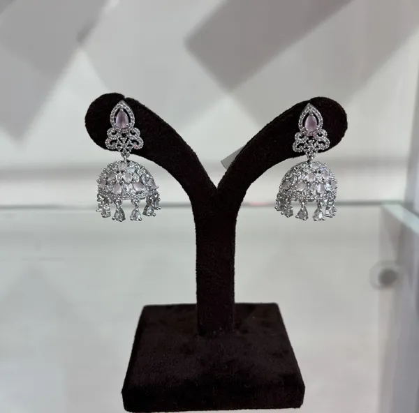 Elegant_Silver-Toned_Jhumka_Earrings_With_Crystal_Embellishments