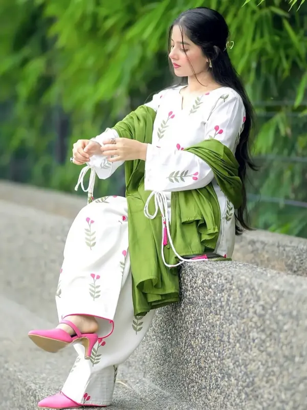 White_Floral_Printed_Kurta_Palazzo_Set_with_Green_Dupatta