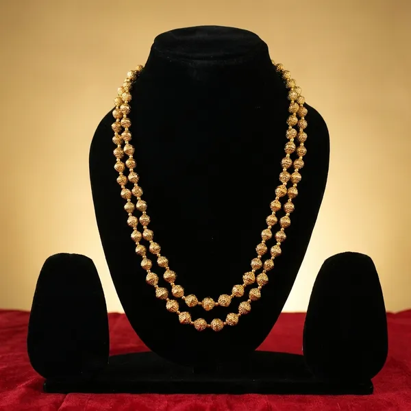 Golden_Elegant_Necklace_Set_For_Women