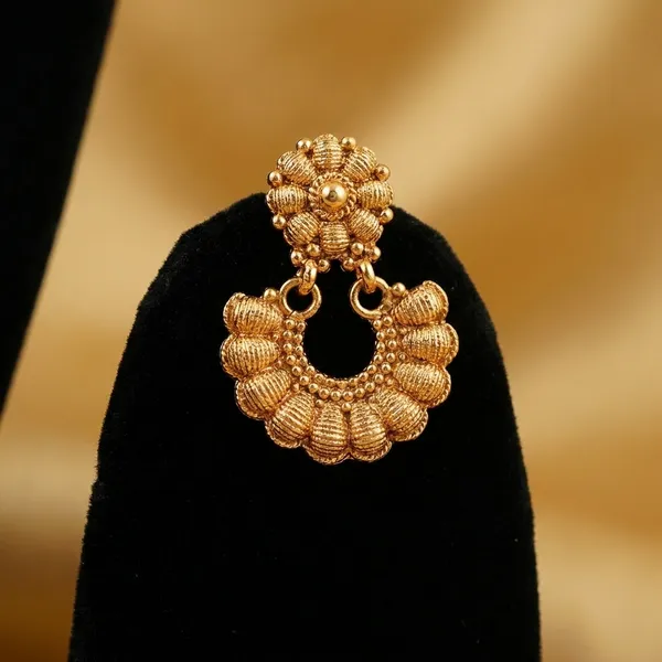 Traditional_Gold_Toned_Beaded_Choker_Necklace_Set_With_Matching_Earrings