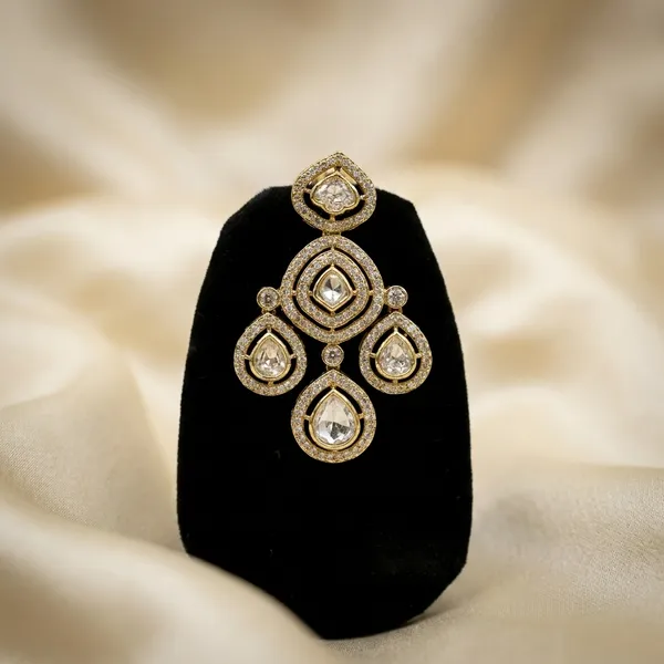 Golden_Necklace_Set_For_Women