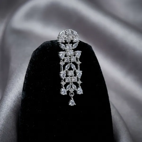 Rhinestone_Choker_Necklace_With_Matching_Earrings_Set